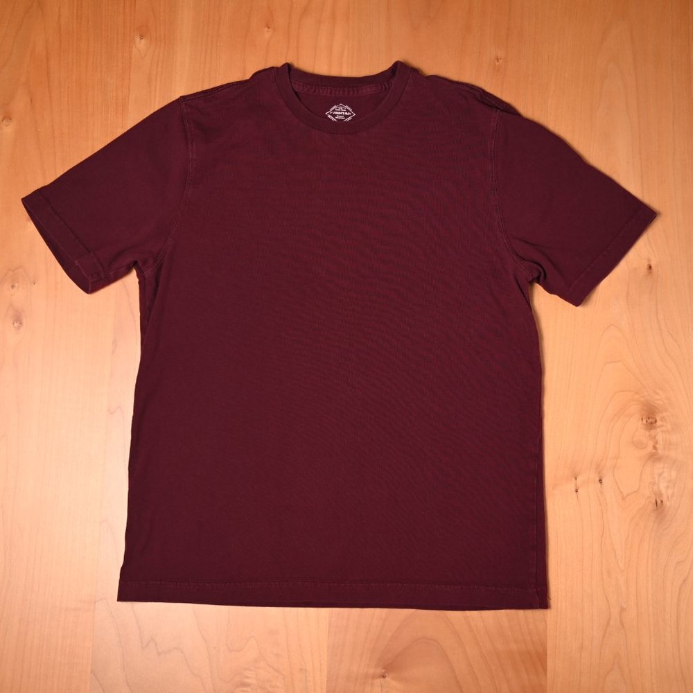 St John's Bay Legacy Burgundy Short Sleeve Crew neck T-Shirt-Men's Small